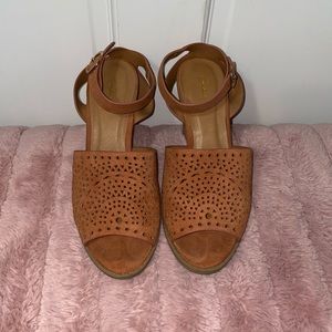 Qupid tan cut out heels, size 7.5
